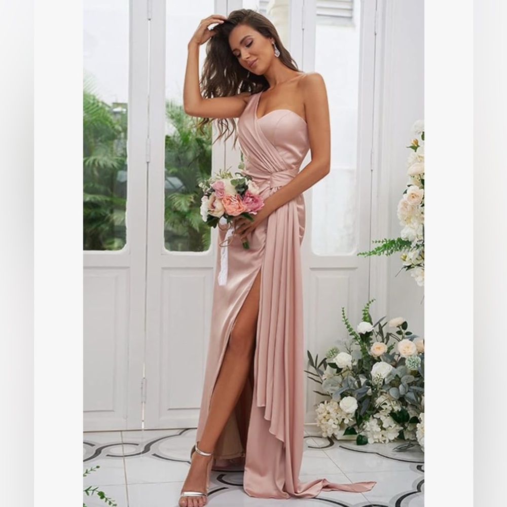 Elegant Pink Satin Gown— size 0